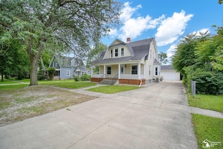 42 E Elm St, Petersburg, MI 49270