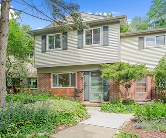 3252 Williamsburg Rd, Ann Arbor, MI 48108