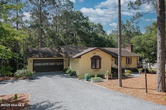 254 W Devonshire Ave, Seven Lakes, NC 27376