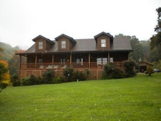 887 Labellevue Dr, Boones Mill, VA 24065
