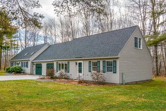 27 Riverbend Dr, Yarmouth, ME 04096