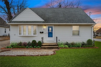 515 Wilson Avenue Dr SW, Cedar Rapids, IA 52404