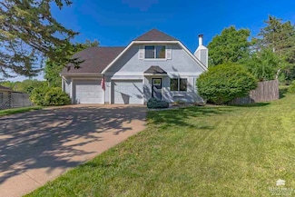 3700 Plymouth Cir, Manhattan, KS 66503