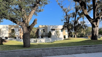 4141 S Oak Place, Davie, FL 33314