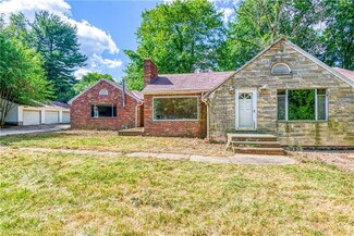 1042 Center Rd, Clinton, OH 44216