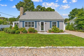 47 Bearse Rd, Mashpee, MA 02649