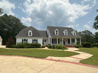 201 Henry Rd, Vicksburg, MS 39183