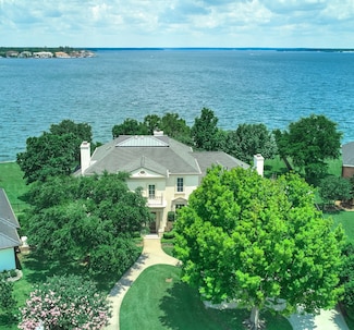 9 Lake Estates Ct, Montgomery, TX 77356