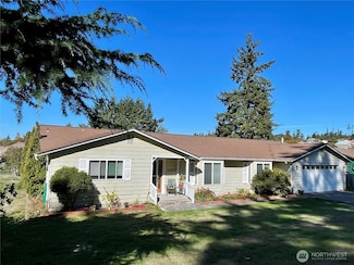 2137 Heritage Way, Oak Harbor, WA 98277