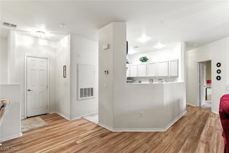 1713 Sky of Red Dr Unit 201, Las Vegas, NV 89128