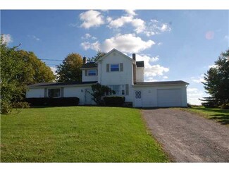 7496 York Rd, Pavilion, NY 14525