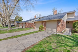11769 Edloytom Way Unit 253, Clinton Township, MI 48038
