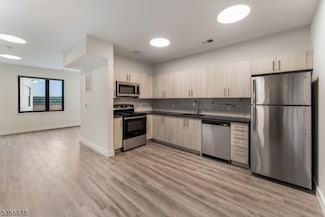 72 S Essex Ave Unit 508, City of Orange, NJ 07050