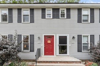 20 Woodland Dr Unit 304, Lowell, MA 01852