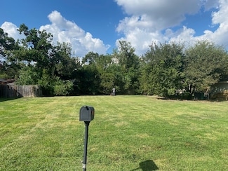5902 Indigo St, Houston, TX 77074
