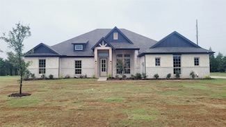 7030 Champion Rd, Midlothian, TX 76065