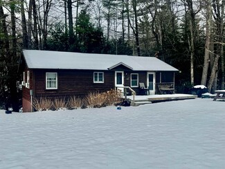 42 Dunmore Acres Dr, Leicester, VT 05733