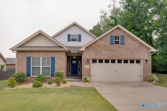 2919 Pasture View Ln SE, Owens Cross Roads, AL 35763