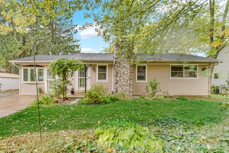 1205 Calvin Ave, Valparaiso, IN 46385