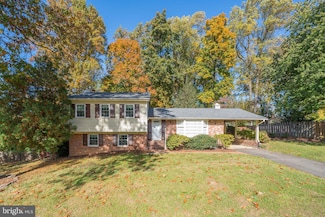 9912 Colony Rd, Fairfax, VA 22030