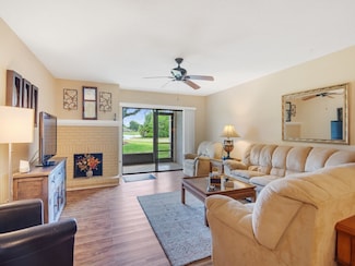 3450 Twin Lakes Terrace Unit 103, Fort Pierce, FL 34951