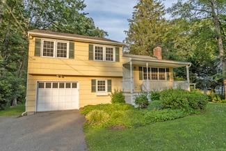 18 Falls Bashan Rd, Moodus, CT 06469