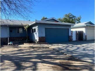 608 W Gettysburg Ave, Clovis, CA 93612