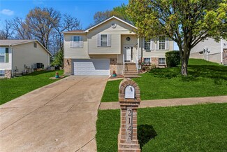 2143 San Simeon Dr, Arnold, MO 63010
