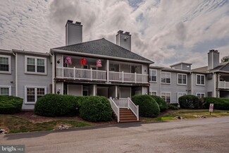 1301 Waters Edge Dr Unit 152, Newark, DE 19702
