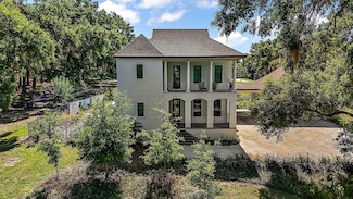 6905 Clayton St, Mount Dora, FL 32757