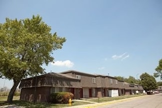 901 N 35th St, Council Bluffs, IA 51501