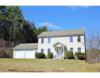 11 Mountain St, Williamsburg, MA 01096