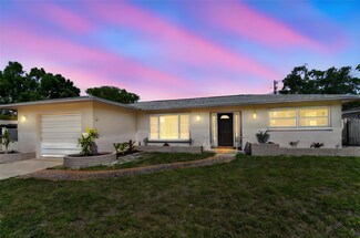 2189 Pine Ridge Dr, Clearwater, FL 33763