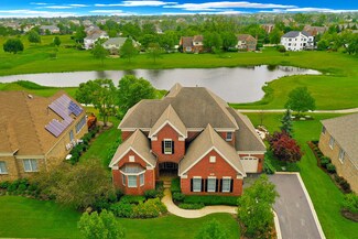 16 Championship Pkwy, Hawthorn Woods, IL 60047