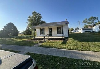 212 E Orchard St, West Manchester, OH 45382