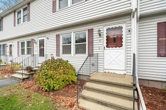 101 Donohue Rd Unit 3, Dracut, MA 01826