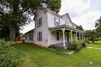 305 S Carter St, La Crosse, VA 23950