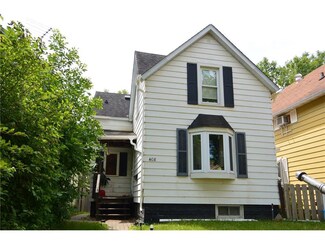 408 15th St N, Virginia, MN 55792