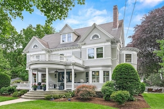 5 Stratford Rd, Winchester, MA 01890