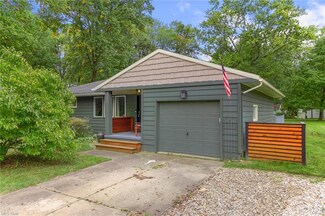 614 Leeman Dr, Akron, OH 44319