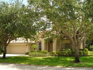 7102 Sugar Magnolia Cir, Naples, FL 34109