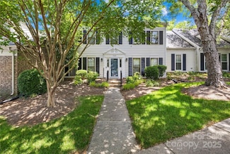 7528 Red Oak Ln, Charlotte, NC 28226
