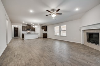 504 Paloma St, Weatherford, TX 76087