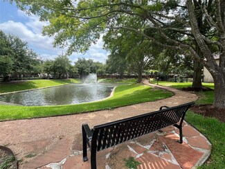 1523 Lakeside Enclave Dr, Houston, TX 77077