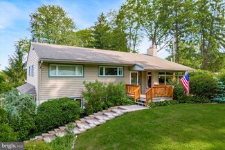 10 Riddlewood Dr, Media, PA 19063