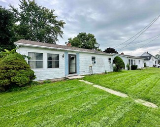 105 E Walsh St, Otterbein, IN 47970