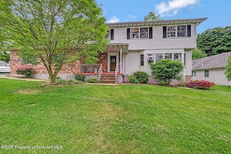 1001 Woodland Way, Clarks Summit, PA 18411