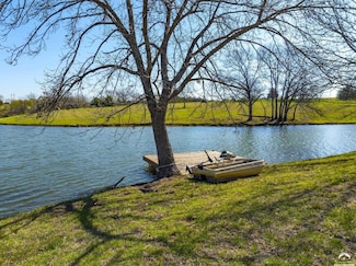 1628 E 400 Rd, Lawrence, KS 66049