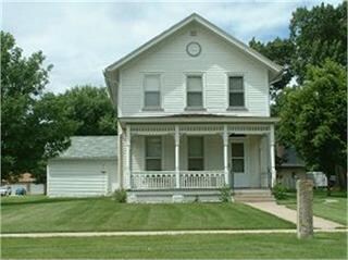 219 W 6th St, Wilton, IA 52778