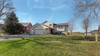 9165 Fieldcrest Cir, Monticello, MN 55362